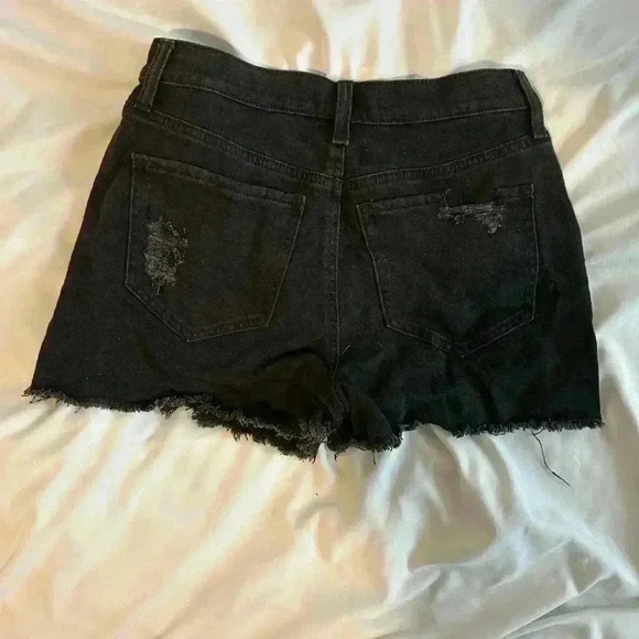 - SODA! High rise, black Junior or women Mom shorts size 5/27W - Picture 5 of 6